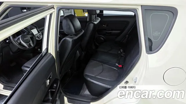 Kia Soul 2011 — фото 11