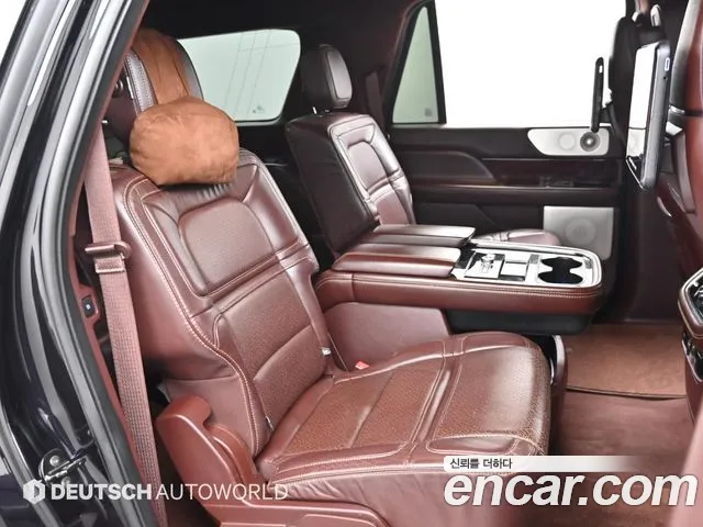 Lincoln Navigator 2020 — фото 12