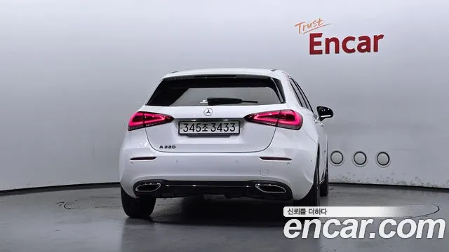 Mercedes-Benz A-Class 2023 — фото 4