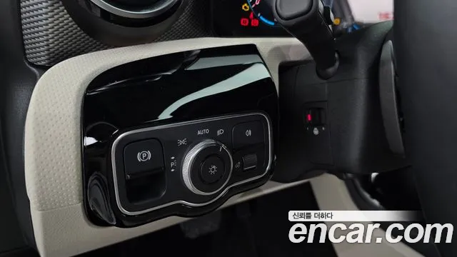 Mercedes-Benz A-Class 2023 — фото 14