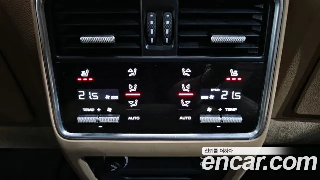 Porsche Cayenne 2021 — фото 19