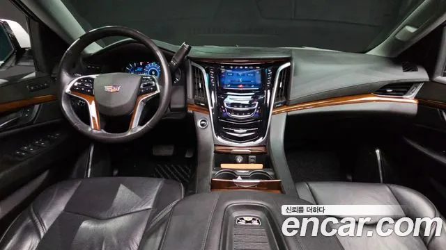 Cadillac Escalade 2018 — фото 7