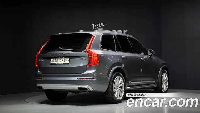 Volvo XC90 2018 — фото 2