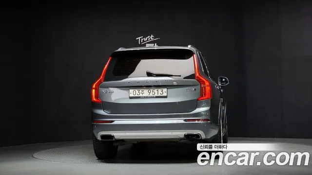 Volvo XC90 2018 — фото 4