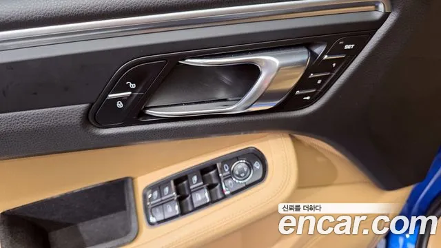 Porsche Macan 2018 — фото 14