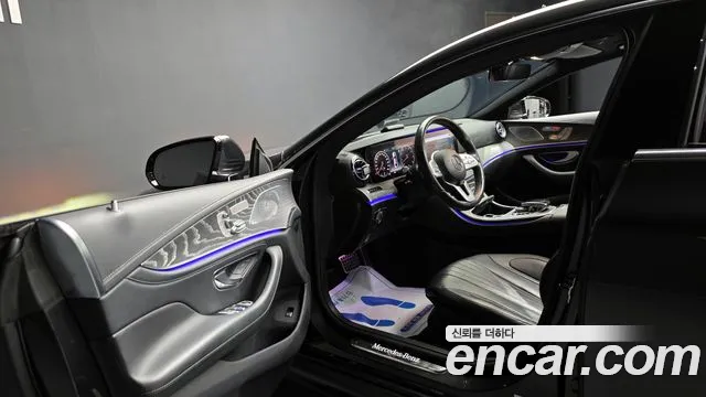 Mercedes-Benz CLS-Class 2020 — фото 10