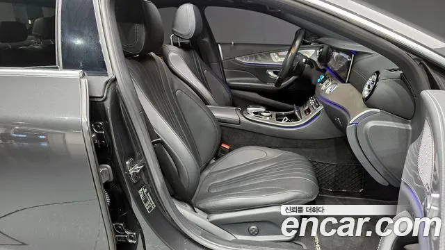 Mercedes-Benz CLS-Class 2020 — фото 11