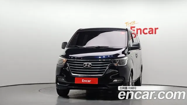 Hyundai Starex 2019 — фото 3