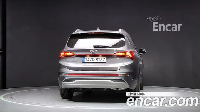 Hyundai Santafe 2022 — фото 4