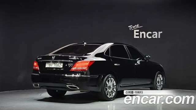 Hyundai Equus 2010 — фото 2