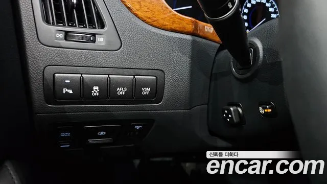 Hyundai Equus 2010 — фото 14