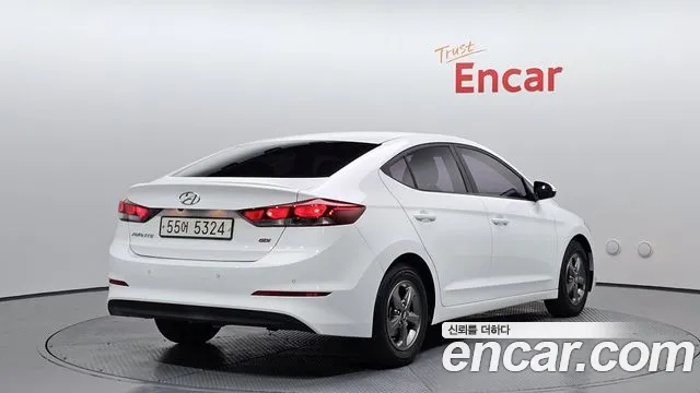 Hyundai AVANTE 2017 — фото 2