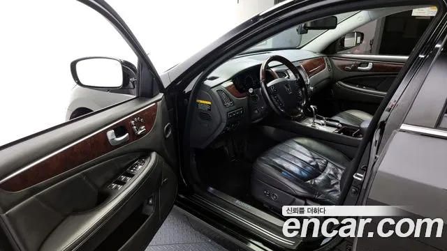Hyundai Equus 2012 — фото 10