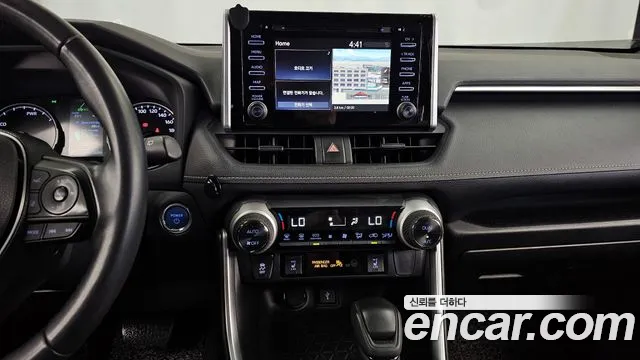 Toyota RAV4 2021 — фото 15