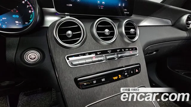Mercedes-Benz GLC-Class 2021 — фото 15