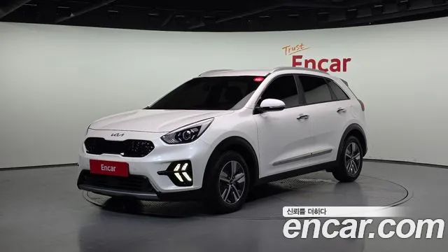 Kia Niro 2022 — фото 1