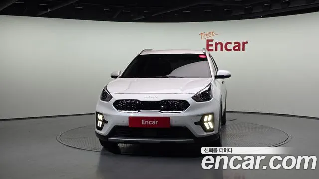 Kia Niro 2022 — фото 3
