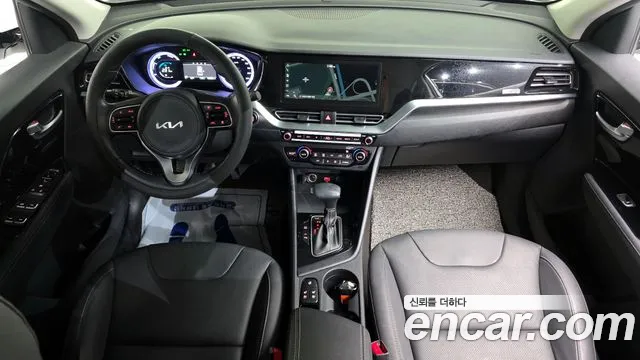 Kia Niro 2022 — фото 7