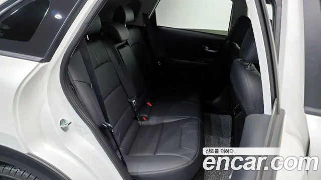 Kia Niro 2022 — фото 12