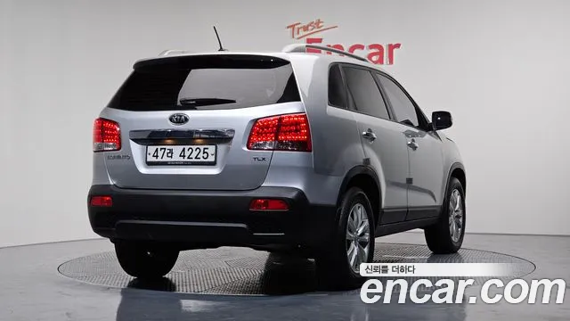 Kia Sorento 2012 — фото 2
