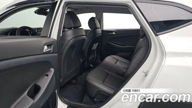 Hyundai Tucson 2020 — фото 12