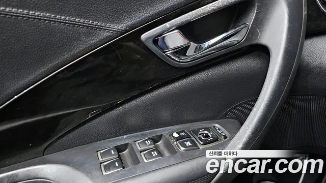 Hyundai Grandeur 2011 — фото 18