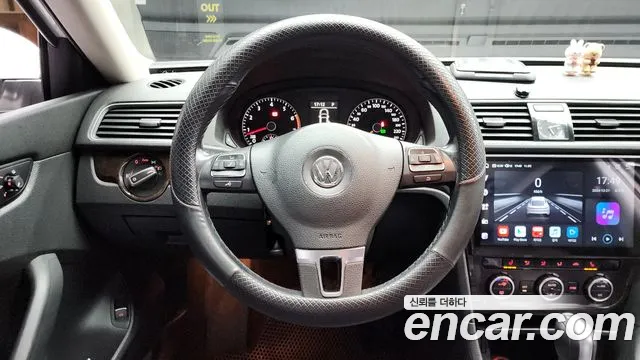 Volkswagen Passat 2015 — фото 13