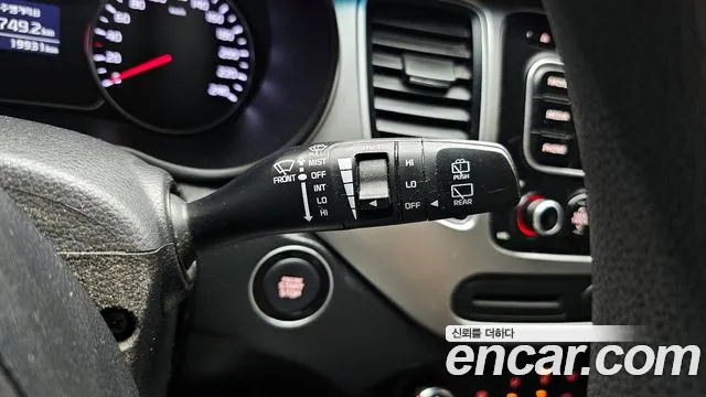Kia Carens 2016 — фото 16