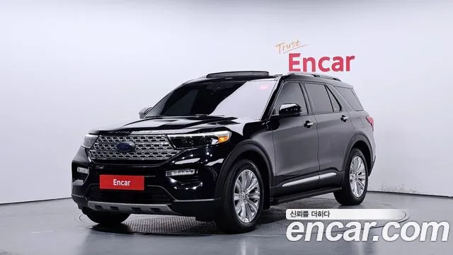 Ford Explorer 2020 — фото 1