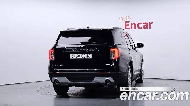 Ford Explorer 2020 — фото 4