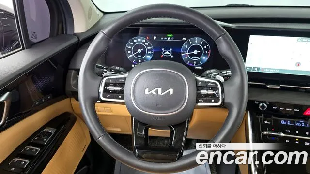 Kia Canival 2023 — фото 13