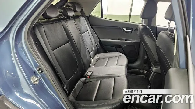 Kia Stonic 2018 — фото 12