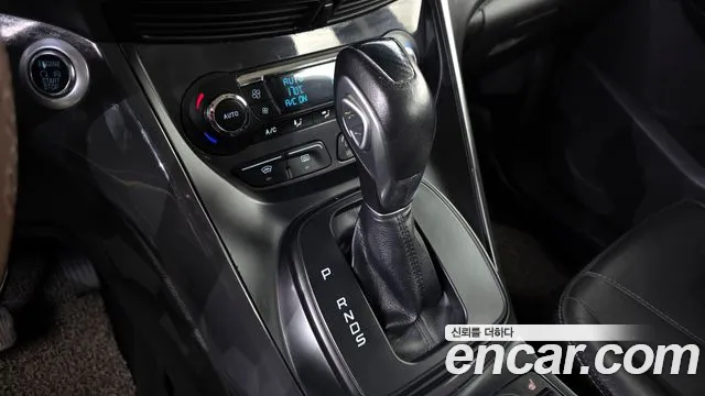 Ford Kuga 2016 — фото 9