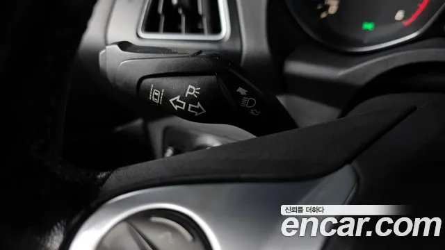 Ford Kuga 2016 — фото 11