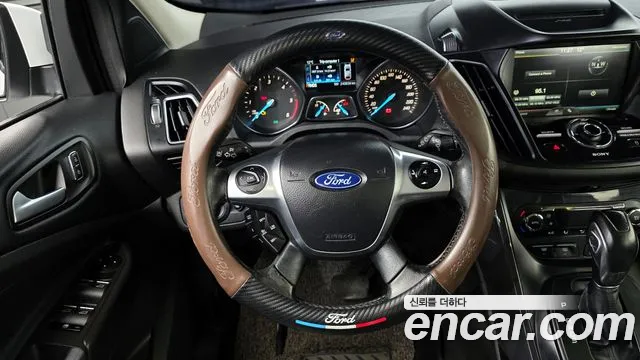 Ford Kuga 2016 — фото 14