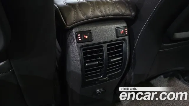 Ford Kuga 2016 — фото 16