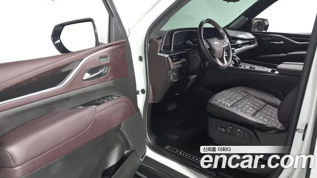 Cadillac Escalade 2023 — фото 11