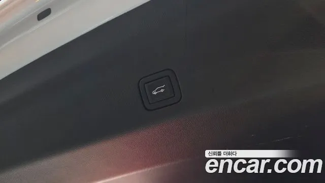 Cadillac Escalade 2023 — фото 19