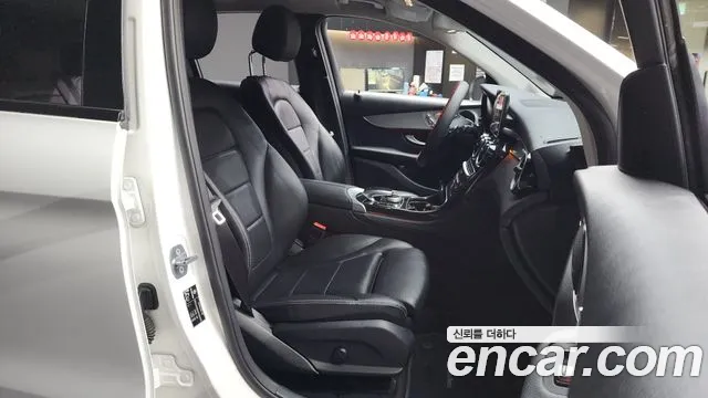 Mercedes-Benz GLC-Class 2019 — фото 11