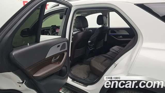 Mercedes-Benz GLE-Class 2019 — фото 12