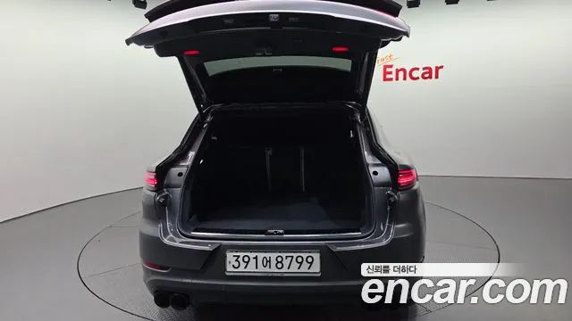 Porsche Cayenne 2020 — фото 19
