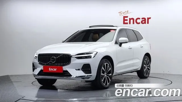 Volvo XC60 2025 — фото 1