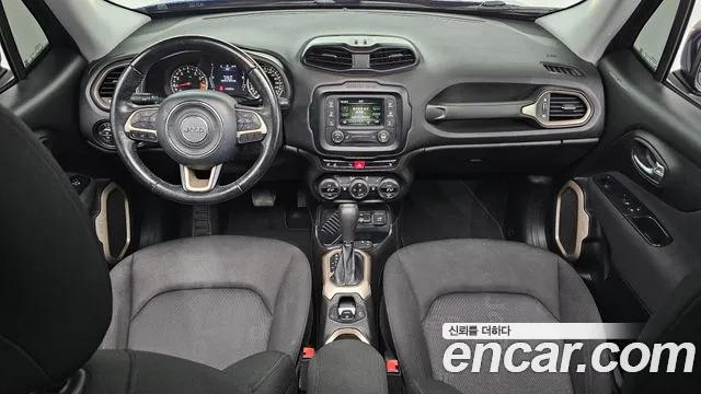 Jeep Renegade 2017 — фото 7