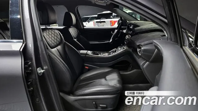 Hyundai Santafe 2021 — фото 10