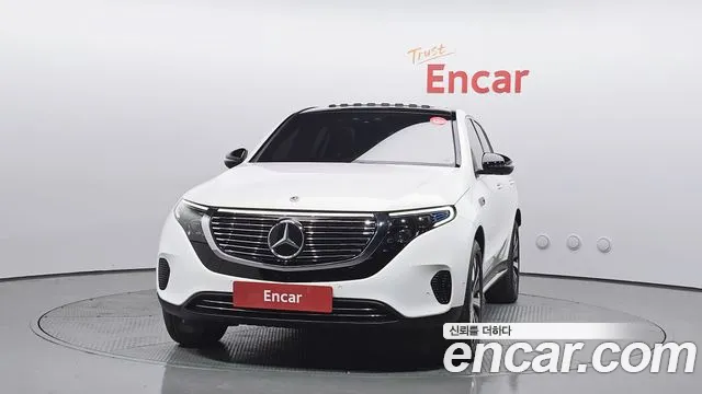 Mercedes-Benz EQC 2020 — фото 3