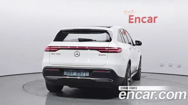 Mercedes-Benz EQC 2020 — фото 4