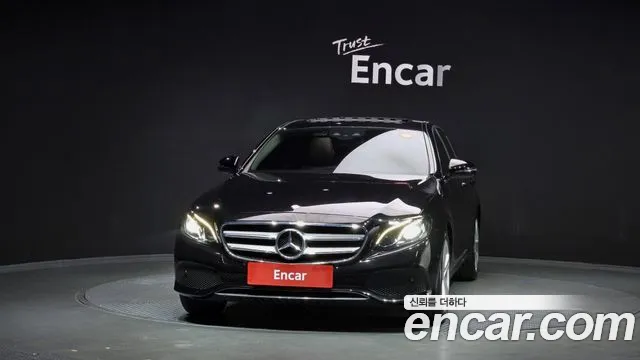 Mercedes-Benz E-Class 2017 — фото 3