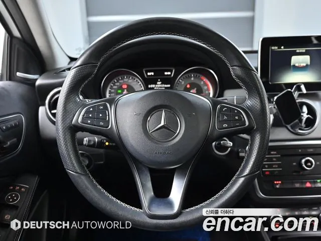 Mercedes-Benz GLA-Class 2017 — фото 13