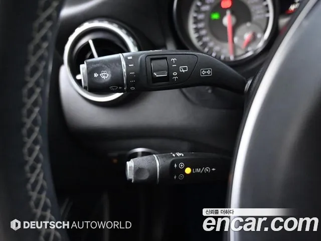 Mercedes-Benz GLA-Class 2017 — фото 16