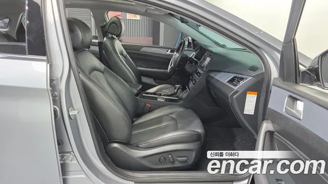 Hyundai Sonata 2016 — фото 11